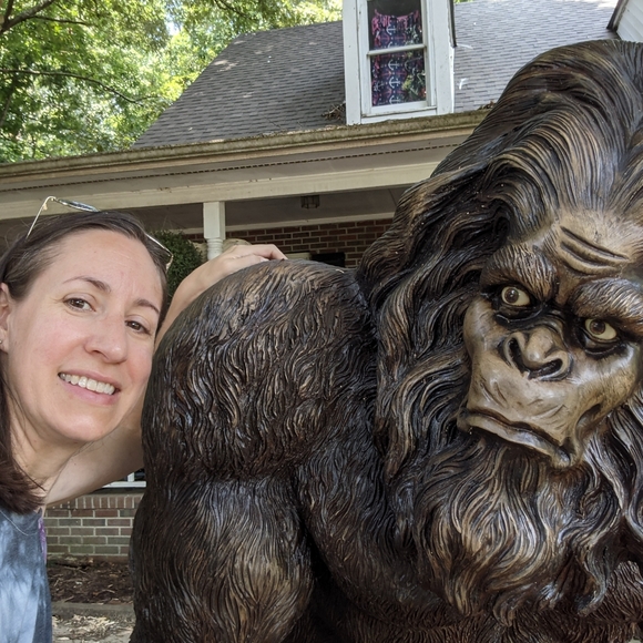 Meet your Posher, Valerie - Picture 1 of 1